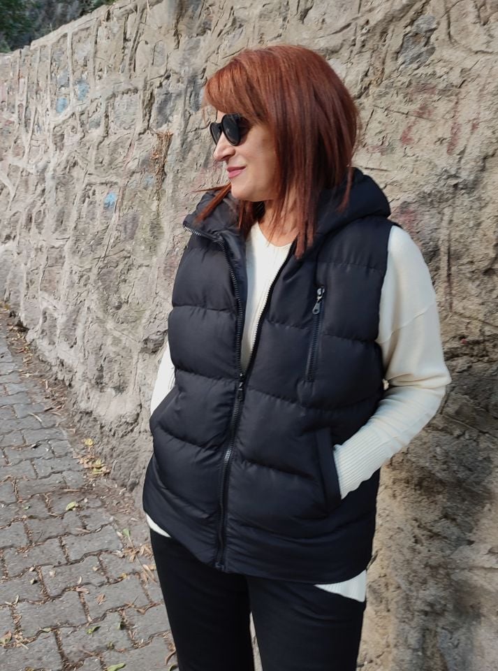 Kapüşonlu Şişme Yelek Siyah