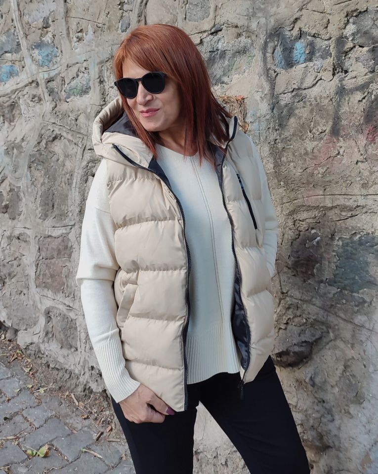 Kapüşonlu Şişme Yelek Ekru