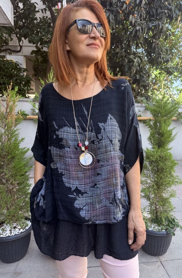 Clara Çiçekli Kolyeli Bluz Lacivert