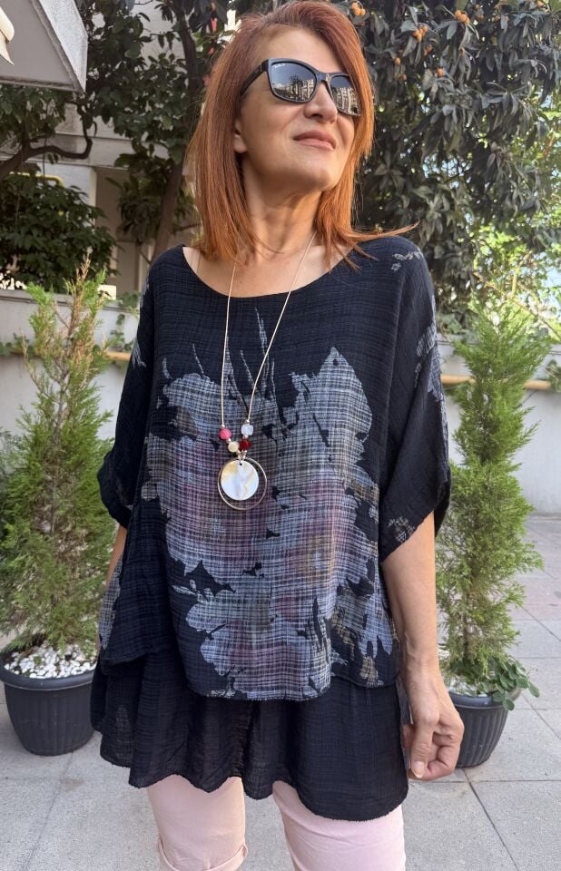 Clara Çiçekli Kolyeli Bluz Lacivert