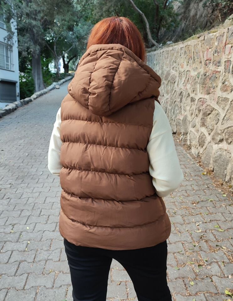 Kapüşonlu Şişme Yelek Kahve