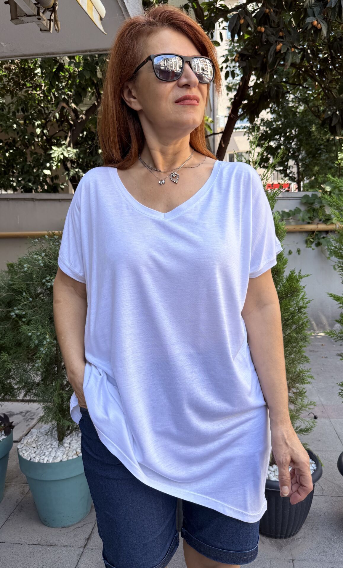 Sırt V detaylı Bluz Beyaz