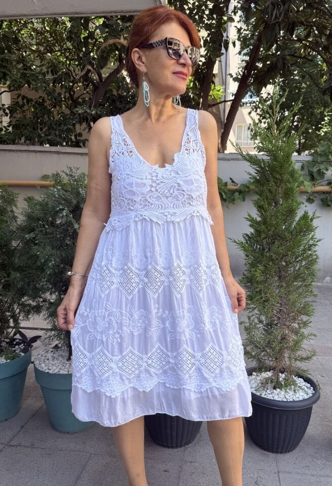 İtalyan Askılı Güpür Elbise Beyaz