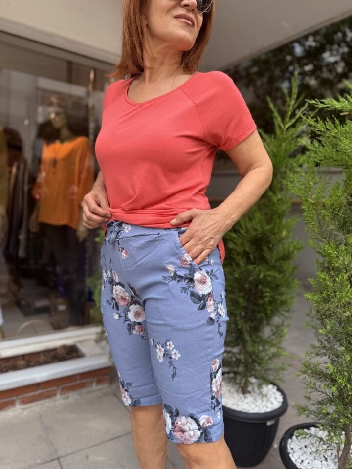Çiçekli İtalyan Şort Mavi