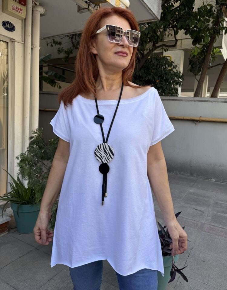 A- 0606 Kayık Yaka Pamuk Tişört Beyaz
