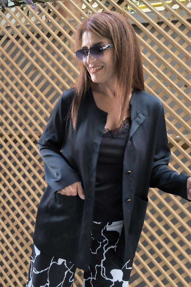 Nelly Siyah Şifon Ceket