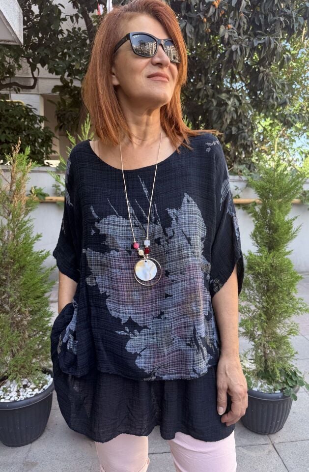 Clara Çiçekli Kolyeli Bluz Lacivert