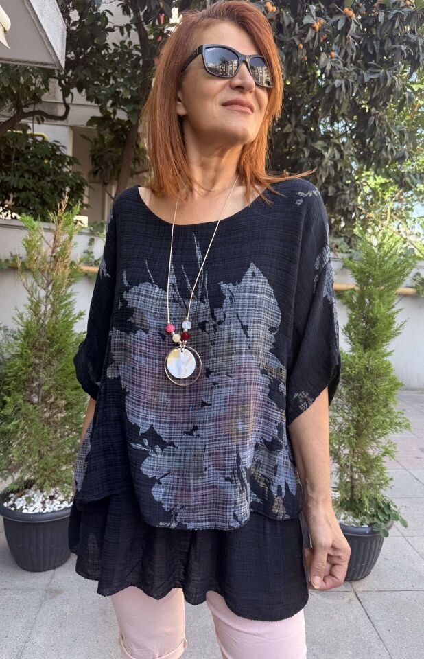 Clara Çiçekli Kolyeli Bluz Lacivert