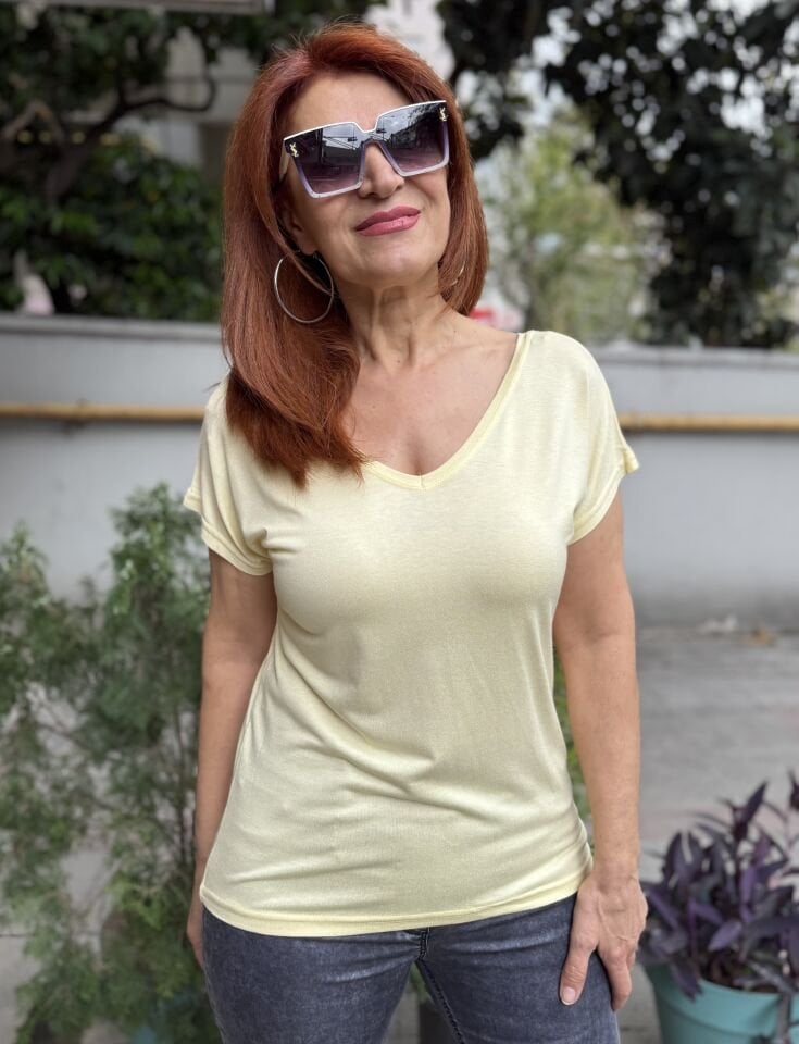 Viskon Ön Arka V Tişört Pastel Sarı
