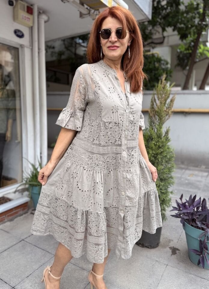 İtalyan Dantelli Güpür Midi Elbise Vizon