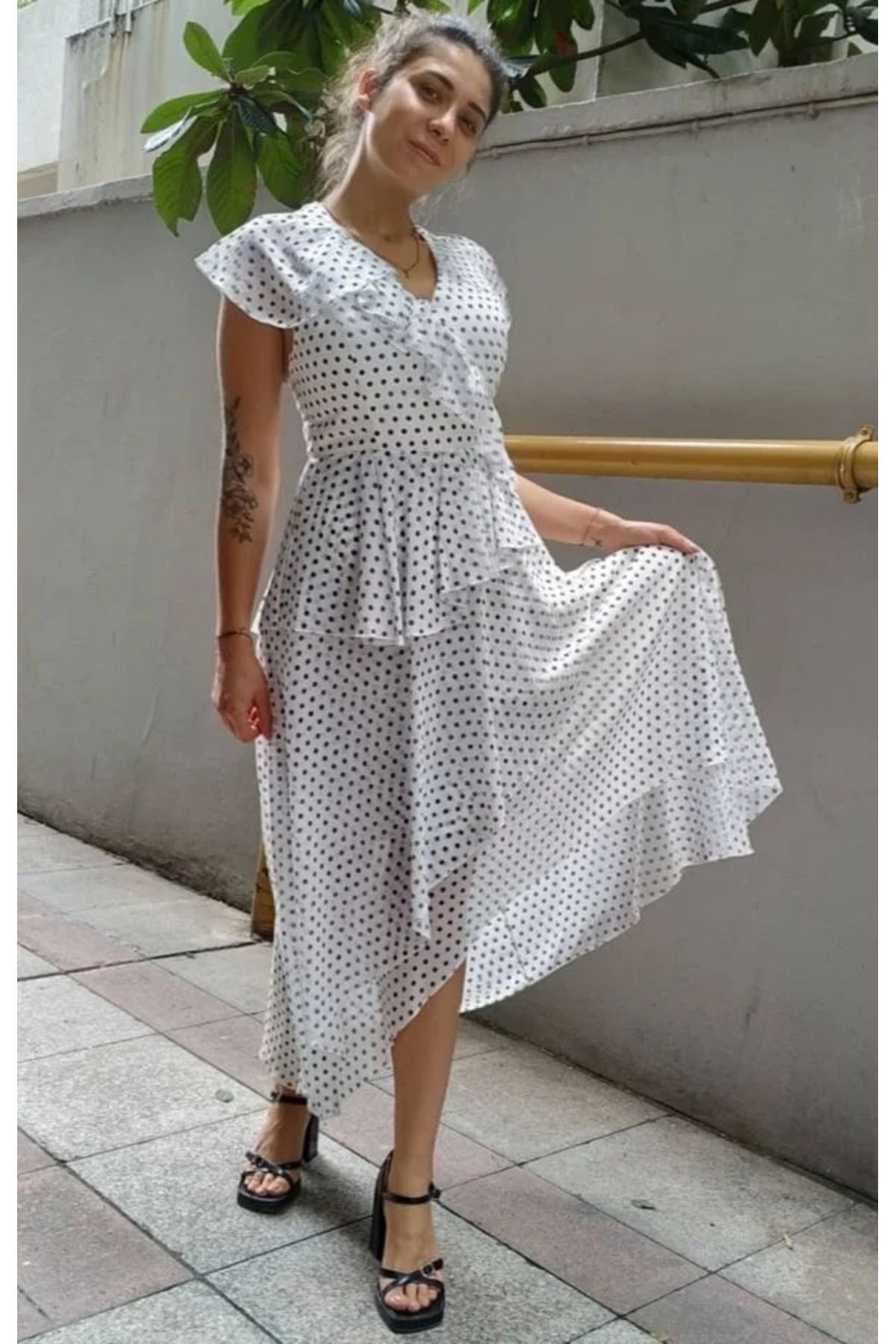 Dots Şifon Fırfırlı Elbise Beyaz