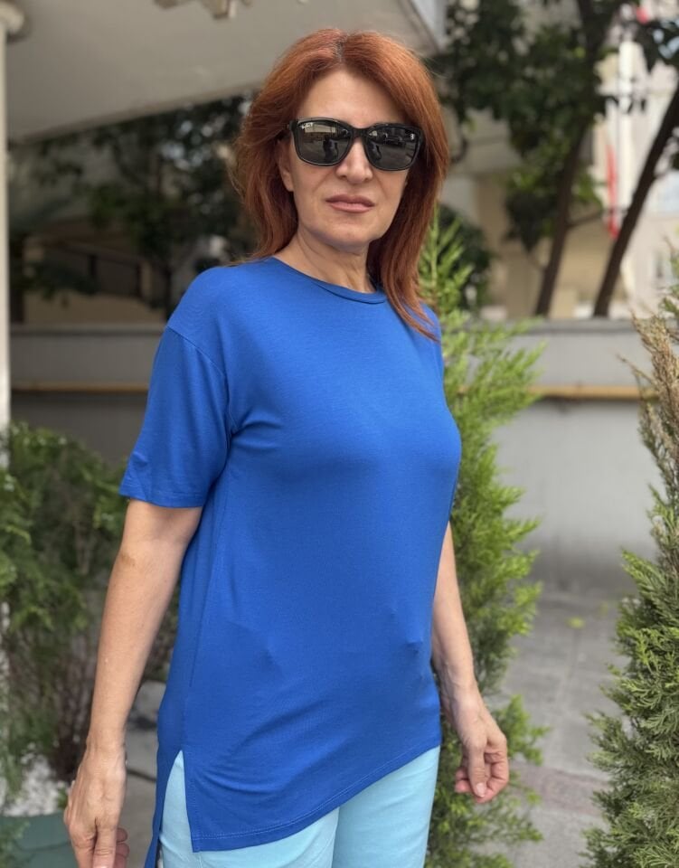 35D- V Yaka Viskon Tişört Saks Mavi
