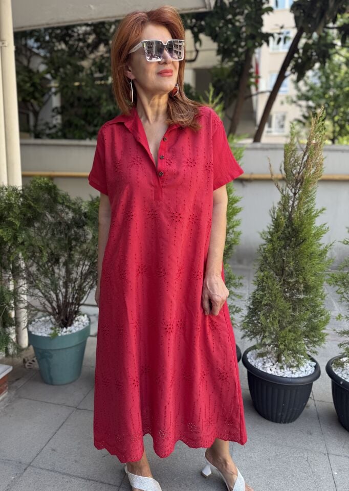P- MD195 Brode Düğmeli Elbise Kırmızı