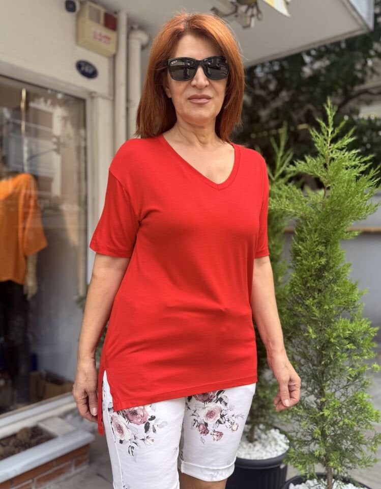 35D- Viskon V Yaka Tişört Kırmızı