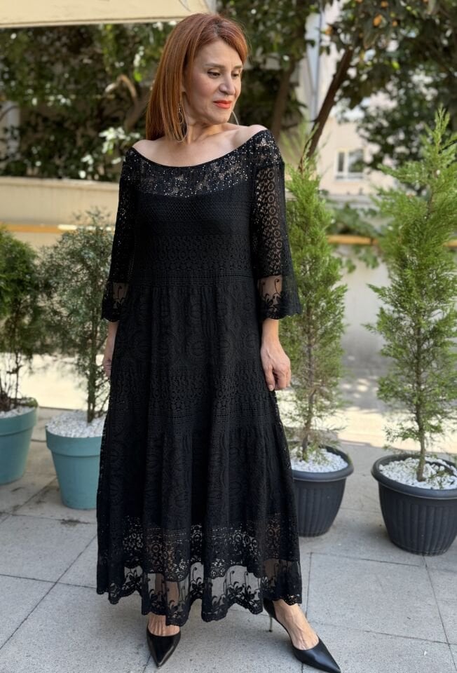 İtalyan Pul Detaylı Güpür Elbise Siyah