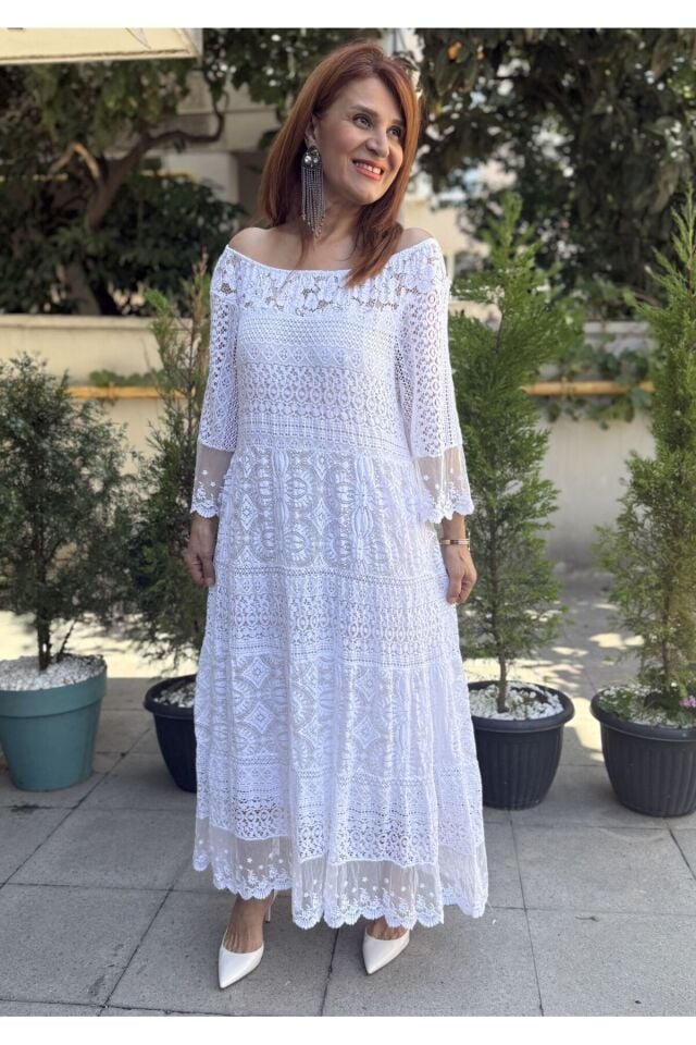İtalyan Pul Detaylı Güpür Elbise Beyaz