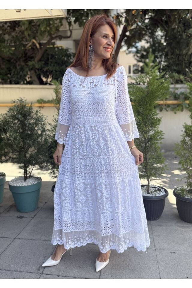 İtalyan Pul Detaylı Güpür Elbise Beyaz