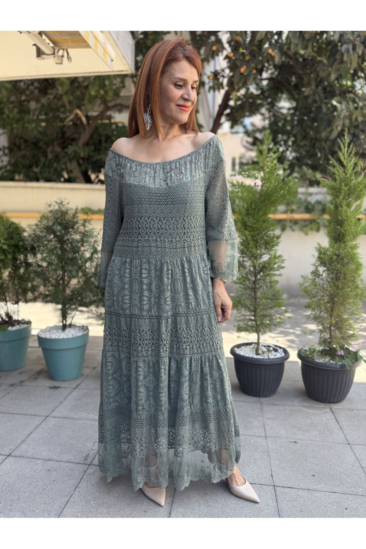 İtalyan Pul Detaylı Güpür Elbise Haki
