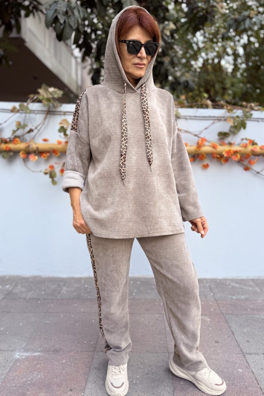 İtalyan Kapüşonlu Leopar Kadife Takım Vizon